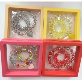 Braccialetti di Perline Colorate con Ciondoli Cuore Swarovski Ideali Regalo per Amiche Scatole con 2 Bracciali in Vari Colori